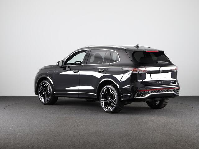 Volkswagen TIGUAN R-Line-Edition 1.5 eHybrid 150 kW / 204 pk SUV 6 v ersn. DSG