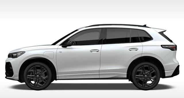Volkswagen TIGUAN 1.5 eHybrid R-Line Edition | Black style | 360 camera | LED Matrix | Trekhaak |