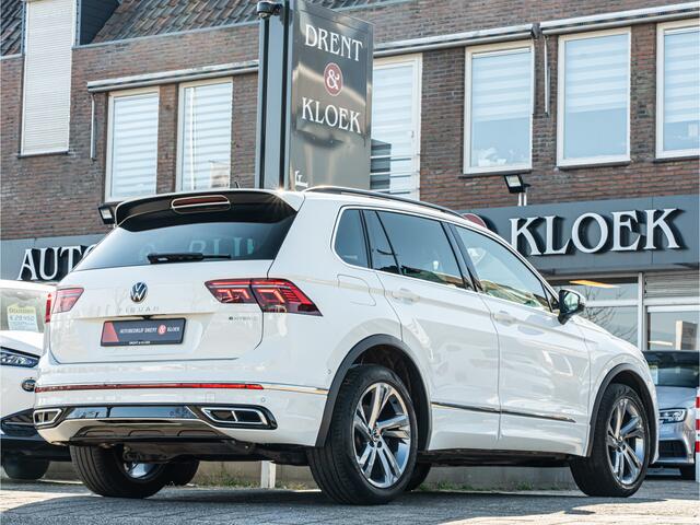 Volkswagen TIGUAN 1.4 TSI eHybrid R-Line Business+ IQ LIGHT CAMERA TREKHAAK 19 INCH APPLE CARPLAY DODEHOEK