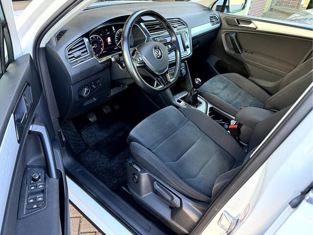 Volkswagen TIGUAN 1.4 TSI Connected Series Panoramadak, Virt.Display , Trekhaak