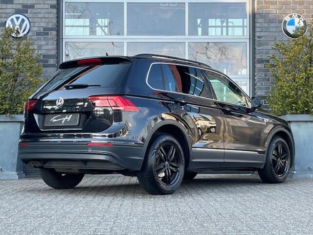 Volkswagen TIGUAN 2.0 TDI VAN - AUT. - NAVI - HEAD UP - CAMERA - 17 INCH