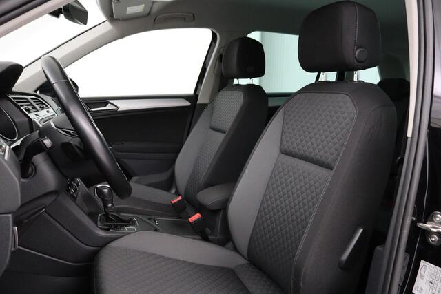 Volkswagen TIGUAN 1.4 TSI Connected Series | Trekhaak | Carplay | Camera | Navigatie | Climate control | Park Assist | Climate control