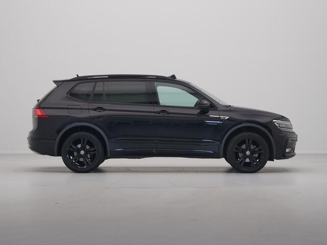 Volkswagen TIGUAN Allspace 1.5 150pk DSG TSI Highline Business R Trekhaak Panoramadak Parkassist Stoelverwarming Camera Virtual Cockpit Carplay 235