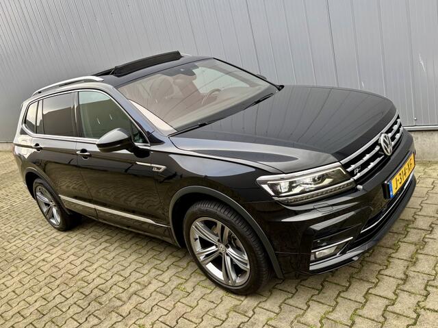 Volkswagen TIGUAN 1.5 TSI AUT R-LINE 7PERS. PANODAK TREKHAAK