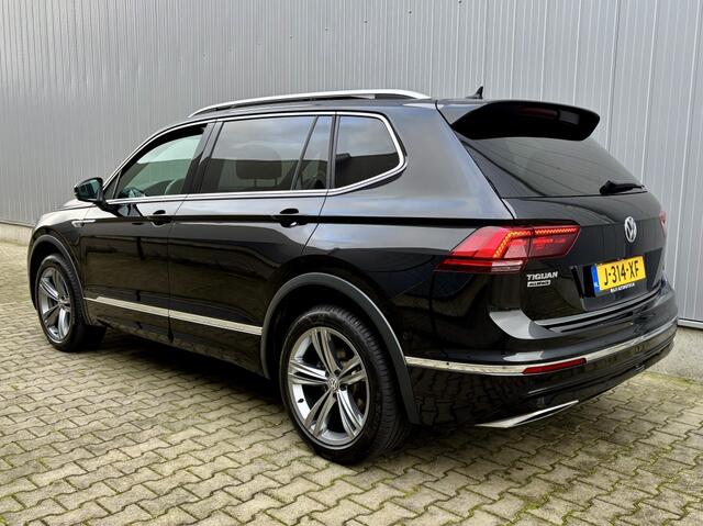 Volkswagen TIGUAN 1.5 TSI AUT R-LINE 7PERS. PANODAK TREKHAAK