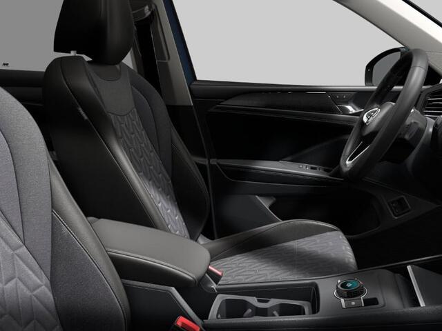 Volkswagen TIGUAN Life Edition 1.5 eHybrid 150 kW / 204 pk SUV | Navigatie | Camera | Stoel-stuur verwarming |