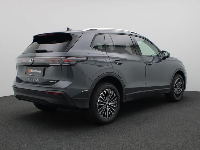 Volkswagen TIGUAN 1.5 eHybrid Life Edition 204PK DSG Adaptieve Cruise Controle, Elektr. Achterklep, Side Assist, Navi via Apple Carplay/Android Auto, Achteruitrijcamera, Winterpakket Plus, 18" LM Velgen