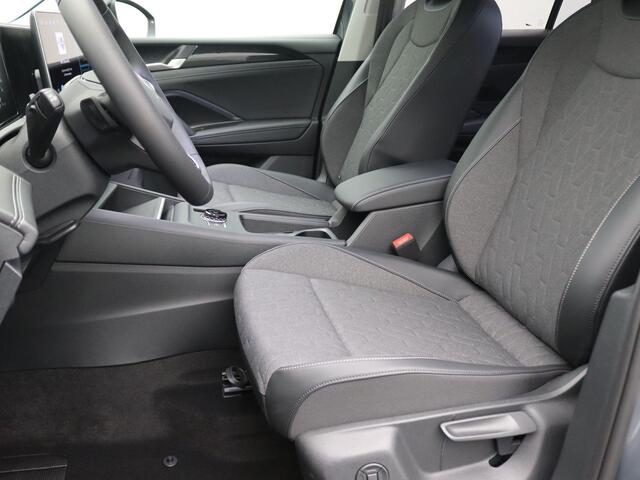 Volkswagen TIGUAN 1.5 eHybrid Life Edition 204PK DSG Adaptieve Cruise Controle, Elektr. Achterklep, Side Assist, Navi via Apple Carplay/Android Auto, Achteruitrijcamera, Winterpakket Plus, 18" LM Velgen