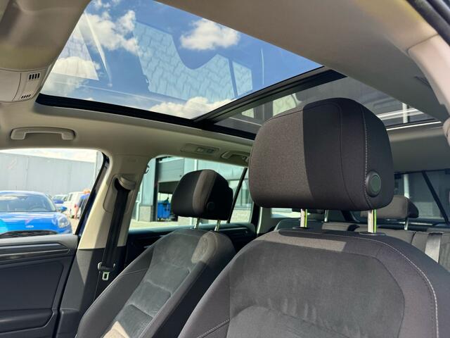 Volkswagen TIGUAN 1.4 TSI 4Motion R line virtual cockpit, trekhaak, pano