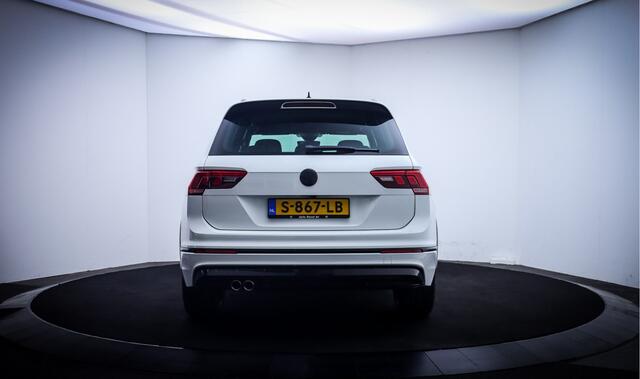 Volkswagen TIGUAN 1.4TSI 150Pk R-LINE FULL LED | VIRTUAL | CAMERA | CARPLAY | NAVI | STOELVERW | CRUISE | PDC V+A | LMV 20''
