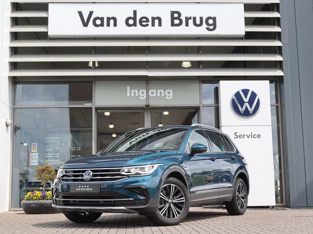 Volkswagen TIGUAN 1.4 TSI 245 pk DSG eHybrid Elegance | Navigatie | Camera | Head Up | Two-Tone Leder | IQ Light | Stoel + Stuur verwarming | App Connect | Elektrische Klep | Digital Cockpit |