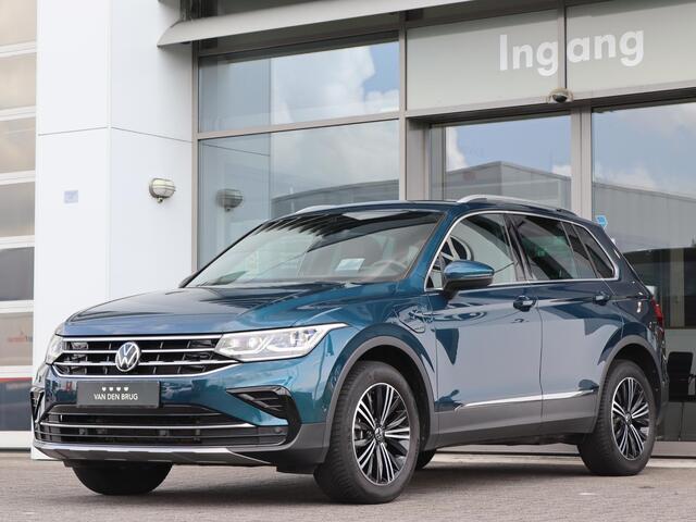 Volkswagen TIGUAN 1.4 TSI 245 pk DSG eHybrid Elegance | Navigatie | Camera | Head Up | Two-Tone Leder | IQ Light | Stoel + Stuur verwarming | App Connect | Elektrische Klep | Digital Cockpit |
