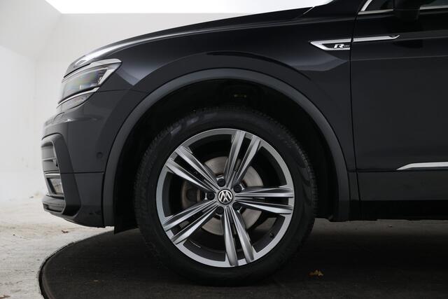 Volkswagen TIGUAN Allspace 1.5 TSI Highline Business R Platinum, Panorama, Virtual, Trekhaak, 5 Persoons