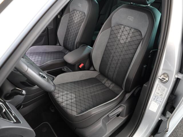 Volkswagen TIGUAN 1.5 TSI R-Line Business 150 pk Automaat (DSG) | Verlengde garantie | Navigatie | Panoramadak | Elektr. trekhaak | Parkeersensoren (Park assist) | Achteruitrijcamera | R-Line |