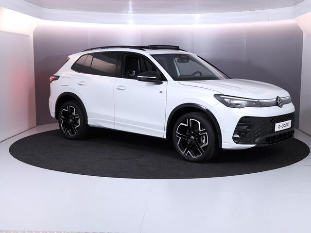 Volkswagen TIGUAN R-Line-Edition 1.5 eHybrid 200 kW / 272 pk SUV 6 v Panoramadak | Navigatie | Parkeersensoren | Camera