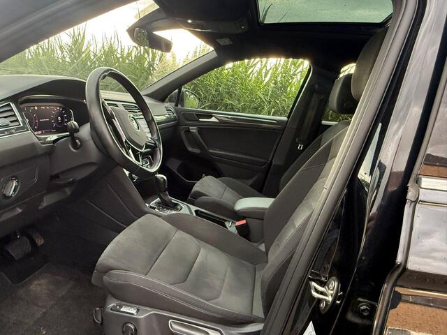 Volkswagen TIGUAN Allspace 1.5 TSI Highline, R-line, 7-Persoons, Panoramadak, Trekhaak, Massage!