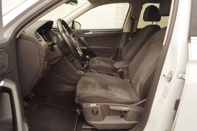 Volkswagen TIGUAN 2.0 TDI 150pk Comfortline Business 7-persoons -NAVI-ECC-