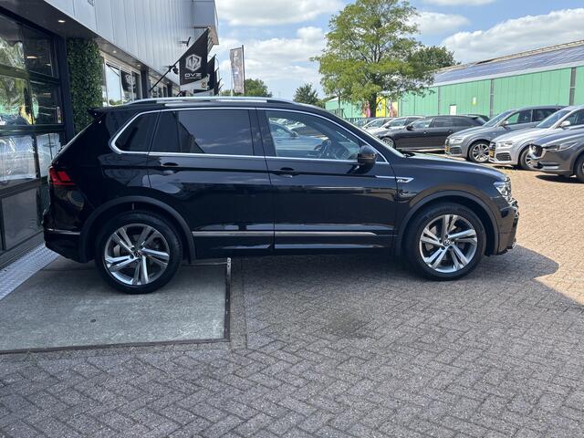 Volkswagen TIGUAN 2.0 TSI 4M Highline Business R | Virtual | HUD | Trekhaak |