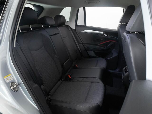 Volkswagen TIGUAN 1.5 eHybrid 204 PK DSG Life Edition | LED | Navigatie Via Smartphone | Trekhaak | Stoel & Stuurwielverwarming |