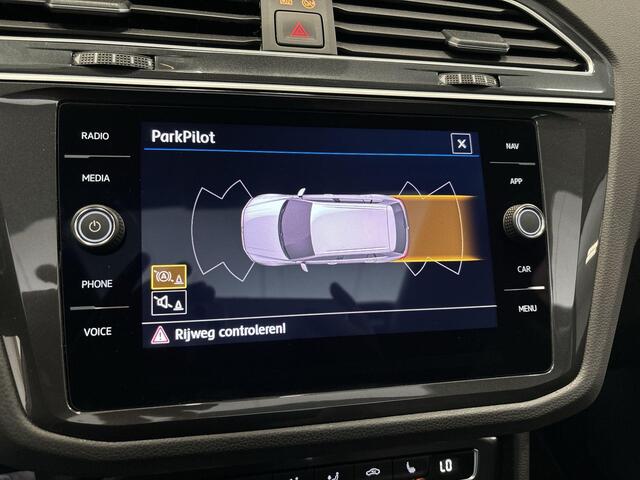Volkswagen TIGUAN 1.5 Tsi 150pk DSG ACT Comfortline Business · Panoramadak · Apple/Android Car Play · Navi · Elek. Trekhaak · Elek. Achterklep · Alarm · 17'' Inch ·