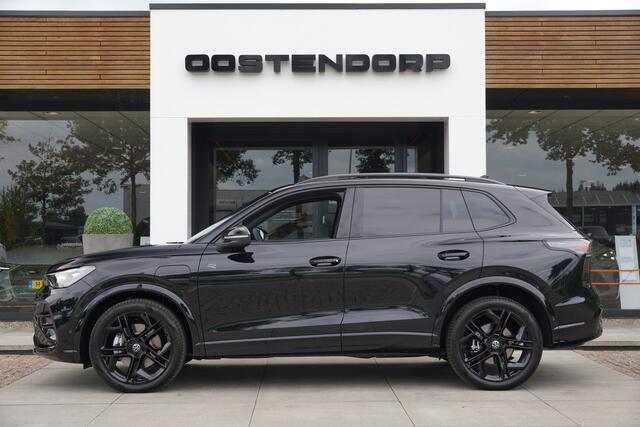 Volkswagen TIGUAN 1.5/272pk eHybrid R-Line Blackstyle|2025|Panoramadak|360°Camera|Trekhaak|20"Blackstyle|Stoelverwarming/massage|Carplay&AndroidAuto|sfeerverlichting|el.achterklep