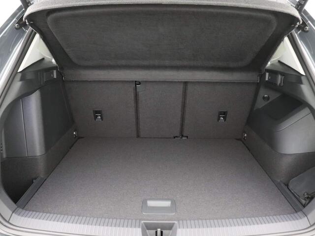 Volkswagen TIGUAN 1.5 eHybrid Life Edition 204PK DSG Pano-Schuifdak, Navi via Apple Carplay/Android Auto, Achteruitrijcamera, Alarm, Stoel en stuurverwarming, Keyless, Side Assist, Virtual Pedal, 17" LM Velgen