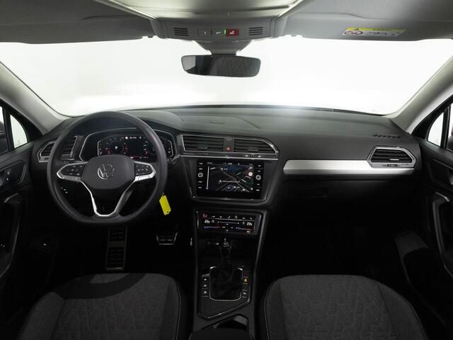 Volkswagen TIGUAN 1.5 TSI Life DSG | LED | Navigatie | 7-zitter | Adaptieve cruise | Stoelverwarming | Elektr. achterklep |