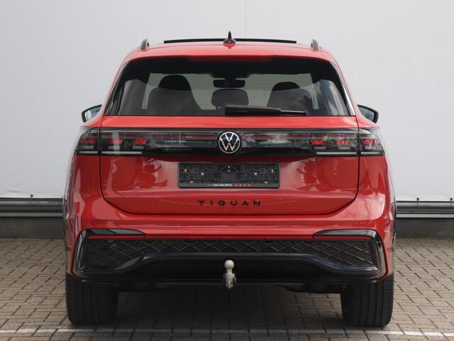 Volkswagen TIGUAN 1.5 eHybrid R-Line Edition | Trekhaak | 360 Camera | Harman Kardon | Pano | Assistance Plus | Multimedia Plus | Stoelverwarming V+A | Stuurverwarming |