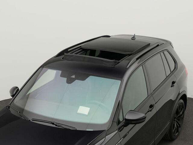 Volkswagen TIGUAN 1.5 TSI 150 pk DSG R-Line | Panoramadak | IQ Light | Navigatie Discover Pro | Rondomzicht camera | Head-up display | Adaptief onderstel