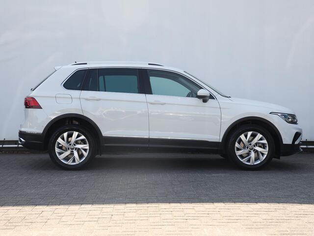 Volkswagen TIGUAN 1.4 TSI eHybrid Elegance 245 pk DSG | LED Matrix | Side Assist | Keyless | Camera | Spiegelpakket | Navigatie
