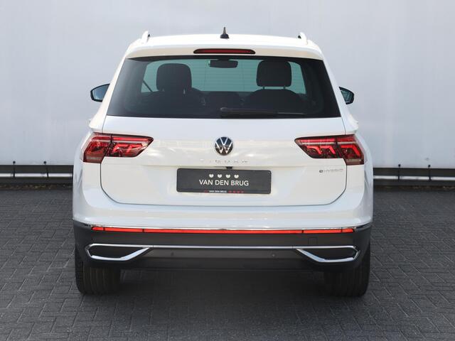 Volkswagen TIGUAN 1.4 TSI eHybrid Elegance 245 pk DSG | LED Matrix | Side Assist | Keyless | Camera | Spiegelpakket | Navigatie
