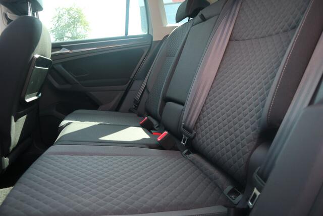 Volkswagen TIGUAN 1.4 TSI Comfortline Business | Virtual Cockpit | Stoelverwarming | ACC