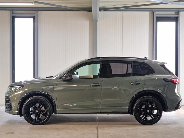 Volkswagen TIGUAN 1.5 eHybrid R-Line 272pk | Varenna leder | Pano | Trekhaak | IQ. Matrix | Black Style | 360 camera | Head-up