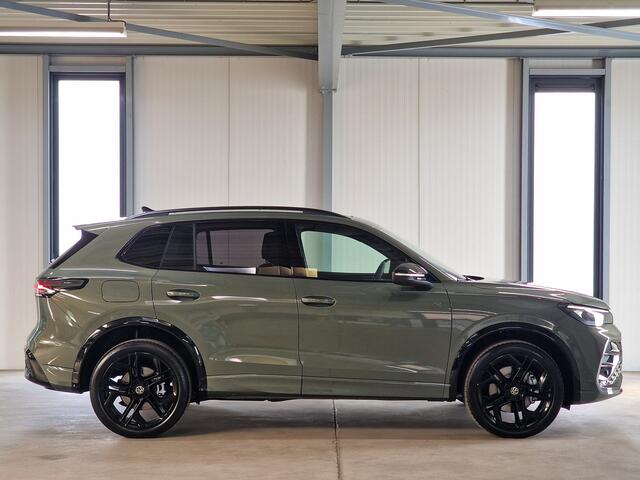 Volkswagen TIGUAN 1.5 eHybrid R-Line 272pk | Varenna leder | Pano | Trekhaak | IQ. Matrix | Black Style | 360 camera | Head-up