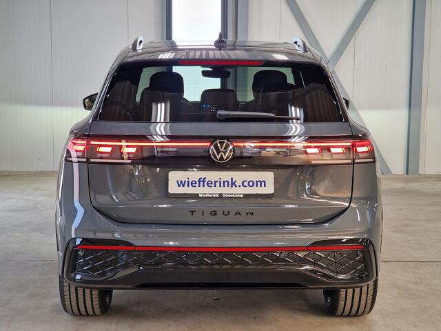 Volkswagen TIGUAN 1.5 eHybrid R-Line 272pk | Varenna leder | Pano | Trekhaak | IQ. Matrix | Black Style | 360 camera | Head-up