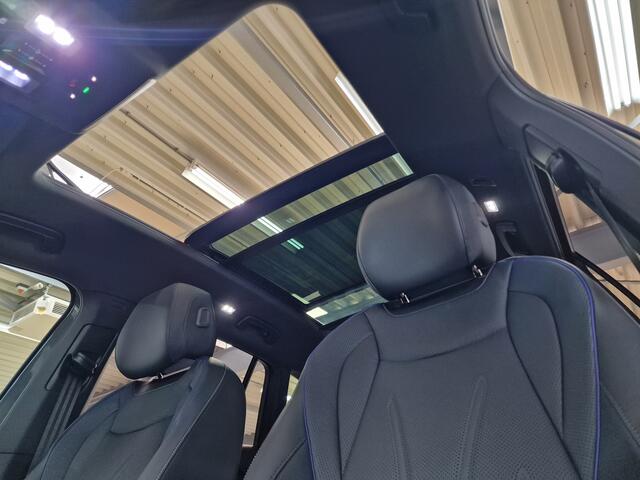 Volkswagen TIGUAN 1.5 eHybrid R-Line 272pk | Varenna leder | Pano | Trekhaak | IQ. Matrix | Black Style | 360 camera | Head-up