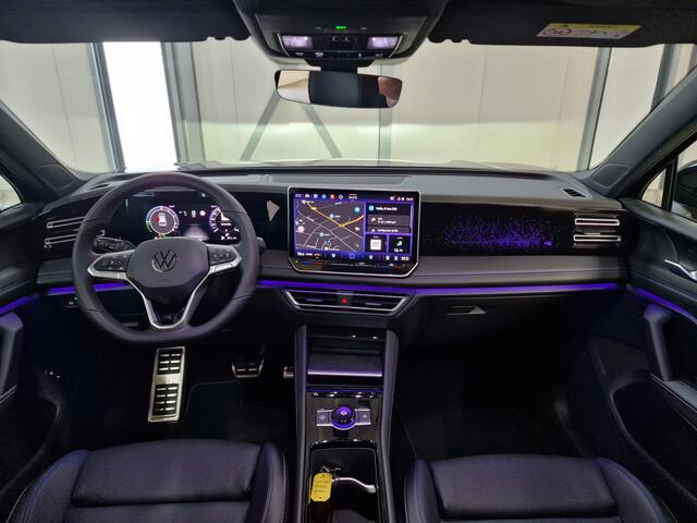 Volkswagen TIGUAN 1.5 eHybrid R-Line 272pk | Varenna leder | Pano | Trekhaak | IQ. Matrix | Black Style | 360 camera | Head-up