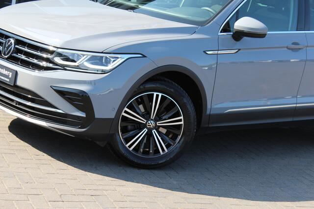Volkswagen TIGUAN 1.5 TSI Elegance | ACC | Pano | Trekhaak |