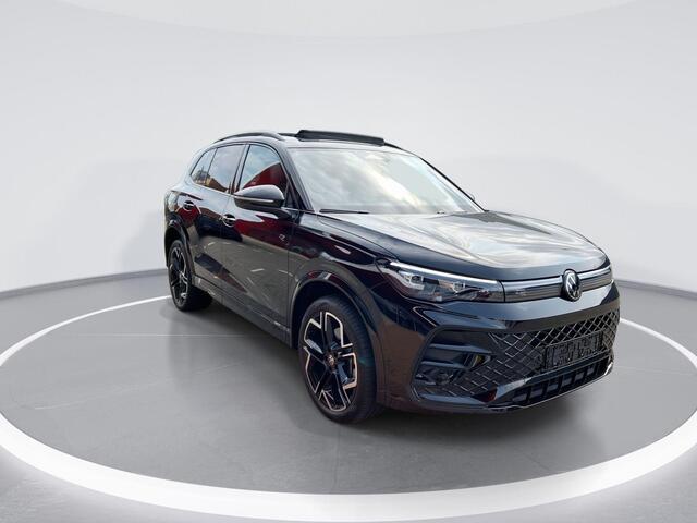 Volkswagen TIGUAN 1.5 272pk DSG eHybrid R-Line Business · Camera · Panoramadak · Stoelventilatie · Massage · Elek. Trekhaak · Elek. Achterklep · 20'' Inch · Garantie t/m 24-10-2029 of 100.000km