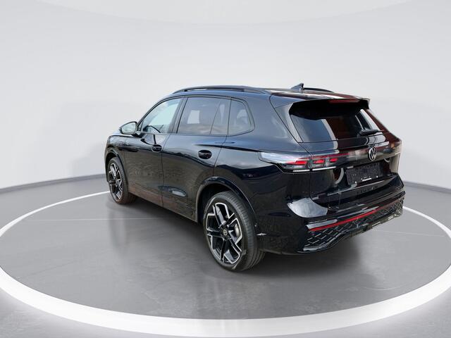 Volkswagen TIGUAN 1.5 272pk DSG eHybrid R-Line Business · Camera · Panoramadak · Stoelventilatie · Massage · Elek. Trekhaak · Elek. Achterklep · 20'' Inch · Garantie t/m 24-10-2029 of 100.000km