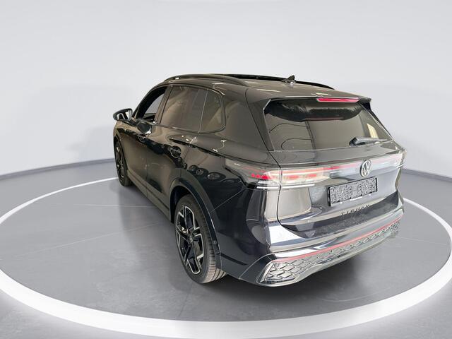 Volkswagen TIGUAN 1.5 eTsi 150pk DSG R-Line Business · Keyless · Panoramadak · 360 Camera · Massage · Elek. Achterklep · IQ.Light · 20'' Inch ·