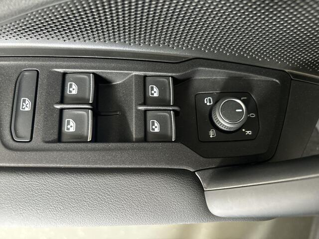 Volkswagen TIGUAN 1.5 eTsi 150pk DSG R-Line Business · Keyless · Panoramadak · 360 Camera · Massage · Elek. Achterklep · IQ.Light · 20'' Inch ·