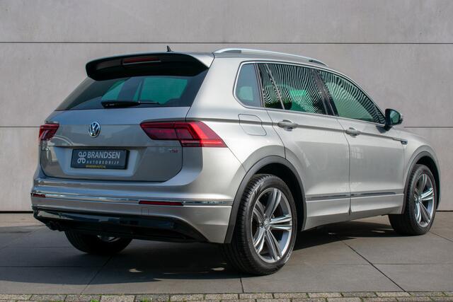 Volkswagen TIGUAN 1.4 TSI Highline R-line -ACC-Navi-Led-Trekhaak-