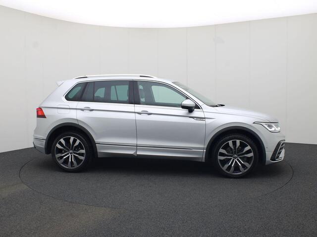 Volkswagen TIGUAN 1.4 TSIeHybrid 180kW/245PK R-Line DSG · Panoramadak · Leder · Elektrische stoelen · Verwarmde achterbank · 360 gr. Camera · Dodehoeksensor · Matrix Led