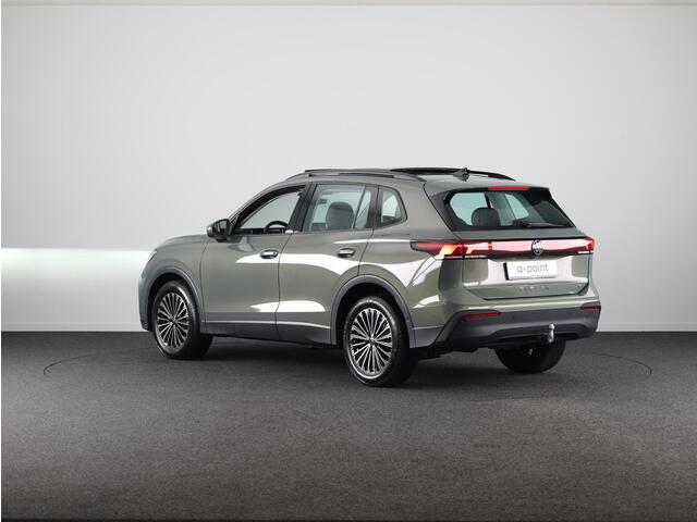 Volkswagen TIGUAN 1.5 eTSI Life Edition Automaat (DSG) | Verlengde garantie | Panoramadak | Elektr. trekhaak | Parkeersensoren (Park assist) | Rondomzicht camera | Stoelverwarming | Head-up display |