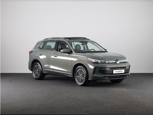 Volkswagen TIGUAN 1.5 eTSI Life Edition Automaat (DSG) | Verlengde garantie | Panoramadak | Elektr. trekhaak | Parkeersensoren (Park assist) | Rondomzicht camera | Stoelverwarming | Head-up display |