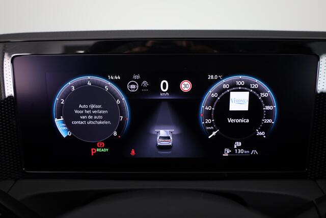 Volkswagen TIGUAN 1.5 eTSI Life Edition Automaat (DSG) | Verlengde garantie | Panoramadak | Elektr. trekhaak | Parkeersensoren (Park assist) | Rondomzicht camera | Stoelverwarming | Head-up display |