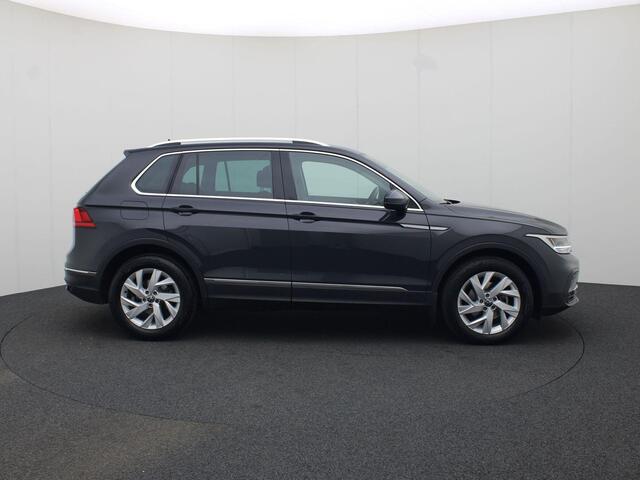 Volkswagen TIGUAN 1.5TSI/150PK Life DSG · Navigatie · Trekhaak · Camera · Massagefunctie