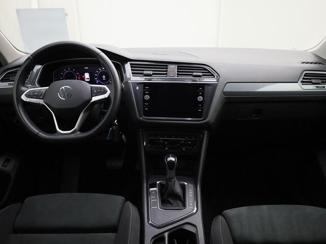 Volkswagen TIGUAN 1.5TSI/150PK Life DSG · Navigatie · Trekhaak · Camera · Massagefunctie