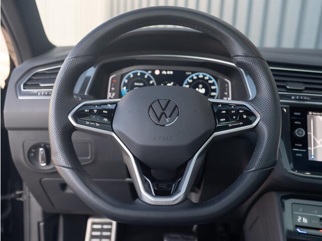 Volkswagen TIGUAN 1.5 TSI R-Line Business | Leder | Stoelgeheugen | Trekhaak wegkl. | Panodak | Prijs Rijklaar!!